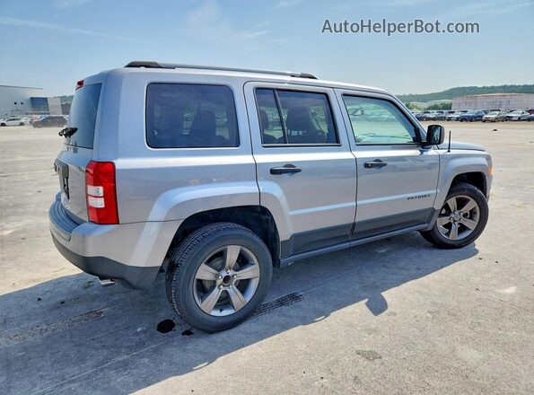 1C4NJPBAXHD161865 2017 JEEP PATRIOT Silver Trasero derecho