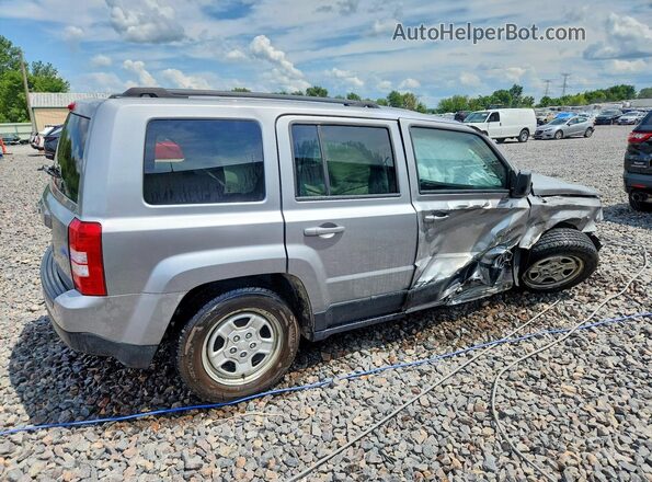 1C4NJPBB0GD527260 2016 JEEP PATRIOT Серебряный Задняя правая четверть