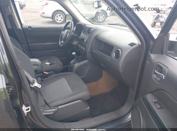 1C4NJPBB0GD548755 2016 JEEP PATRIOT Gray Widok wnętrza z przodu
