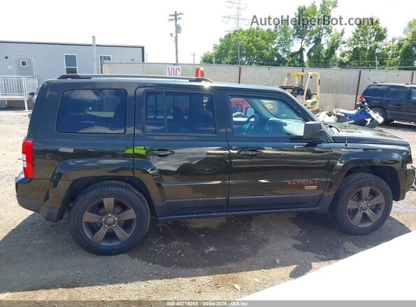 1C4NJPBB0GD815702 2016 JEEP PATRIOT Green Widok wnętrza z tyłu