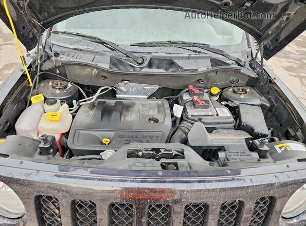 1C4NJPBB5GD583663 2016 JEEP PATRIOT Black Vista del compartimento del motor