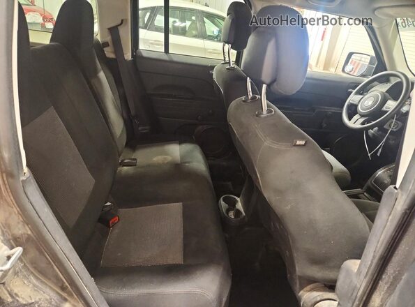 1C4NJPBB7GD502825 2016 JEEP PATRIOT Gray უკანა სავარძლების ხედი