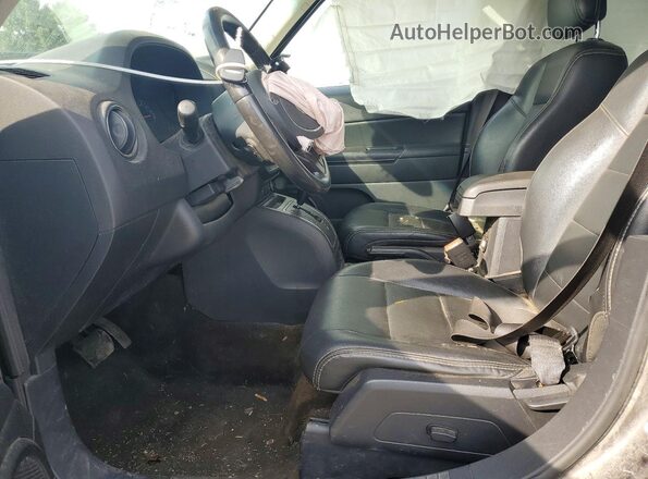 1C4NJPFA1GD589221 2016 JEEP PATRIOT Gray Widok wnętrza z przodu