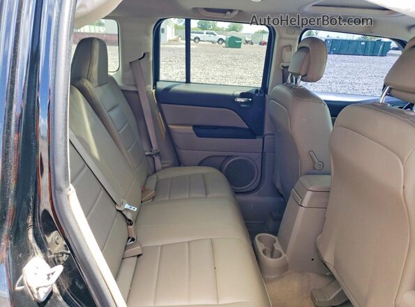 1C4NJPFA1GD736007 2016 JEEP PATRIOT Black Widok tylnych siedzeń