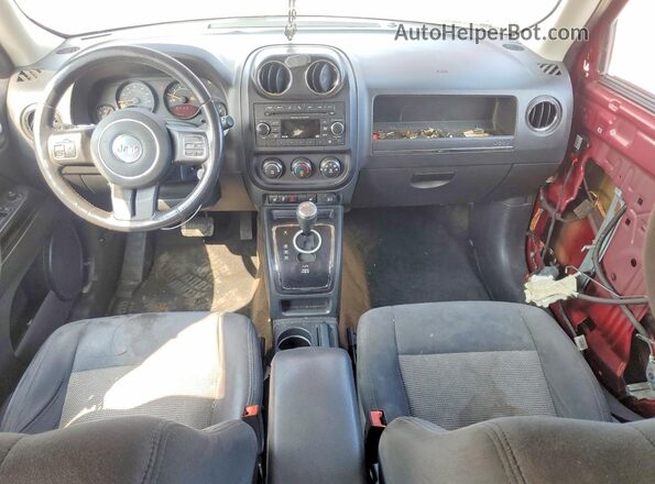 1C4NJPFA2GD599353 2016 JEEP PATRIOT Red Dashboard view