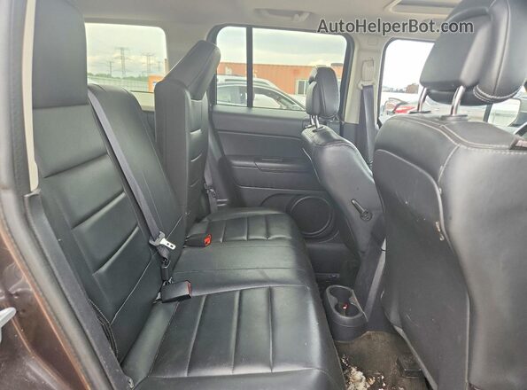 1C4NJPFA2GD602168 2016 JEEP PATRIOT Gray უკანა სავარძლების ხედი