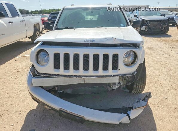 1C4NJPFA2HD102934 2017 JEEP PATRIOT Белый Вид спереди