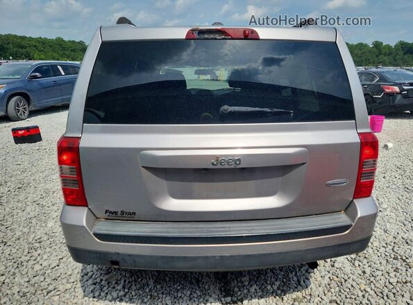 1C4NJPFA4GD582280 2016 JEEP PATRIOT Серебряный Вид сзади