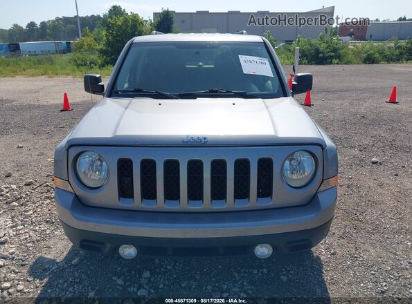 1C4NJPFA4HD148684 2017 JEEP PATRIOT Silver Դիմացի տեսք