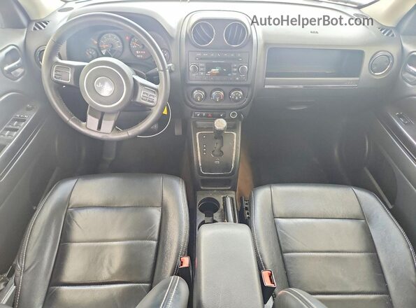 1C4NJPFA8GD643467 2016 JEEP PATRIOT White Vista del salpicadero