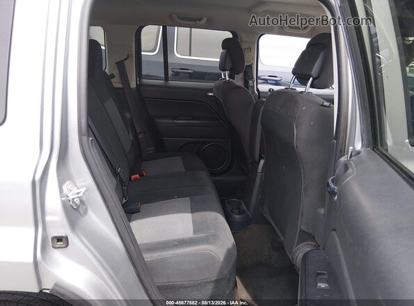 1C4NJPFB4GD813834 2016 JEEP PATRIOT Серебряный Вид наклейки с VIN-кодом