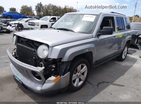 1C4NJPFB4GD813834 2016 JEEP PATRIOT Серебряный Передняя левая четверть