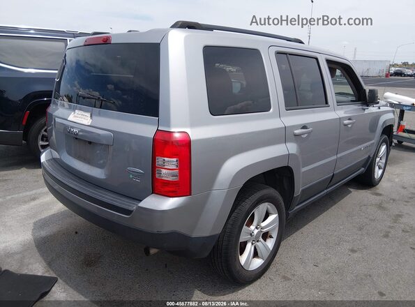 1C4NJPFB4GD813834 2016 JEEP PATRIOT Серебряный Задняя правая четверть