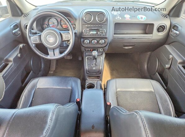 1C4NJRAB0HD178812 2017 JEEP PATRIOT Silver წინა პანელის ხედი