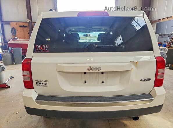 1C4NJRAB4GD618299 2016 JEEP PATRIOT White Հետևի տեսք