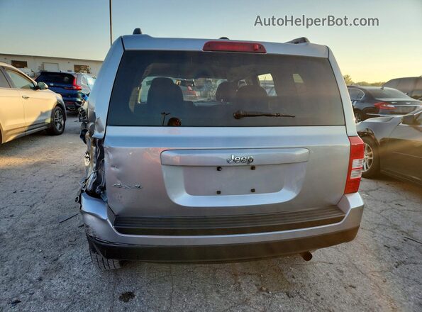 1C4NJRBB0GD512219 2016 JEEP PATRIOT Silver Вид ззаду