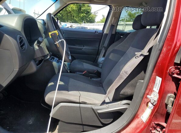 1C4NJRBB3GD691663 2016 JEEP PATRIOT Красный Вид салона спереди