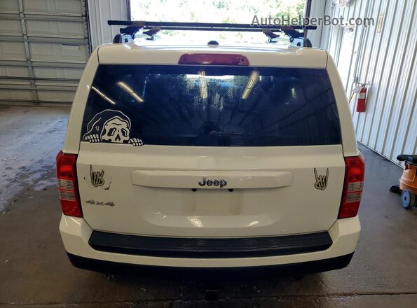 1C4NJRBB4GD650779 2016 JEEP PATRIOT White Vista trasera