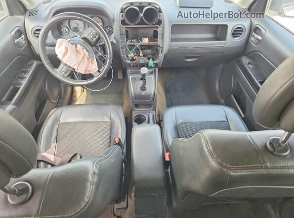 1C4NJRBB4HD159680 2017 JEEP PATRIOT Silver Widok deski rozdzielczej