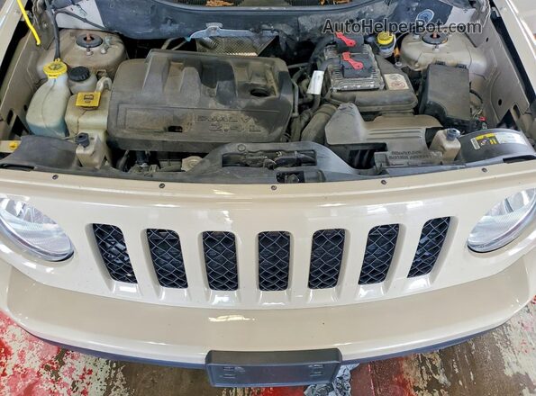 1C4NJRBB4HD210708 2017 JEEP PATRIOT Tan Rear interior view