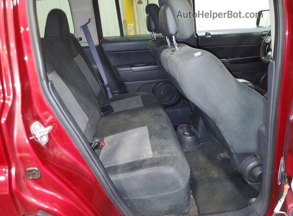 1C4NJRBB8HD179141 2017 JEEP PATRIOT Red Rear seats view