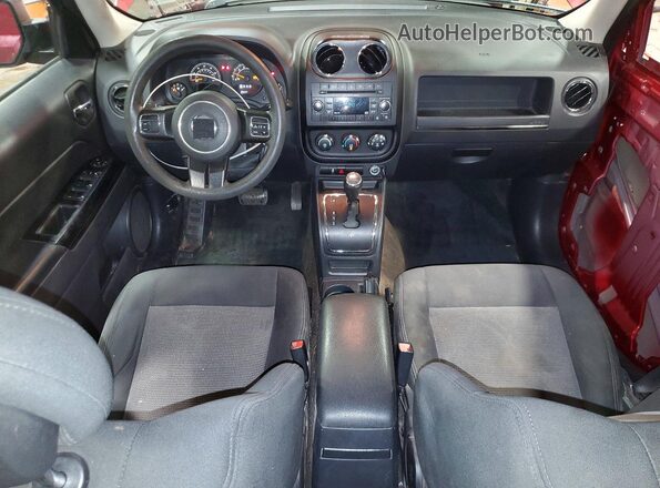 1C4NJRBB8HD179141 2017 JEEP PATRIOT Red Dashboard view