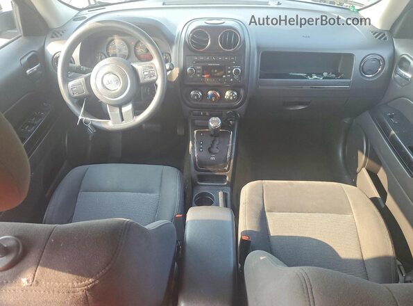 1C4NJRBB9GD618071 2016 JEEP PATRIOT Gray Вид панелі приладів