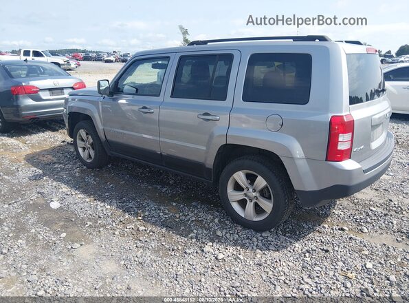 1C4NJRFB0HD174204 2017 JEEP PATRIOT Gray Trasero izquierdo