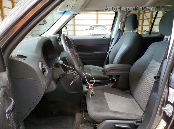 1C4NJRFB2GD501040 2016 JEEP PATRIOT Charcoal Vista interior delantera