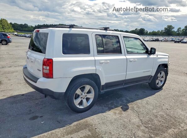 1C4NJRFB3GD709685 2016 JEEP PATRIOT White Widok z tyłu