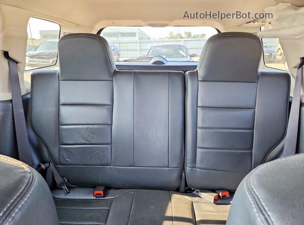 1C4NJRFB3GD804618 2016 JEEP PATRIOT Red Rear seats view