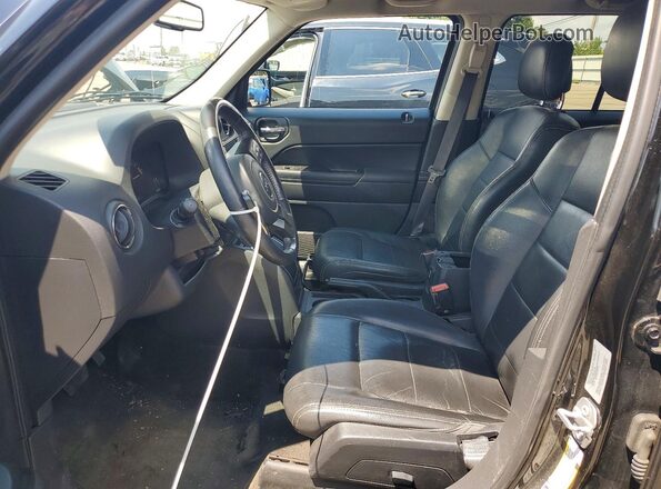 1C4NJRFB3HD155503 2017 JEEP PATRIOT Черный Вид салона спереди