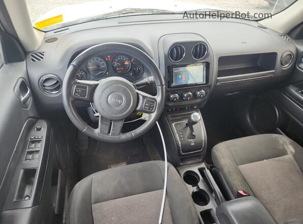 1C4NJRFB3HD179848 2017 JEEP PATRIOT White წინა პანელის ხედი