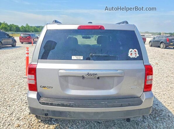 1C4NJRFB4HD179325 2017 JEEP PATRIOT Silver Vista trasera