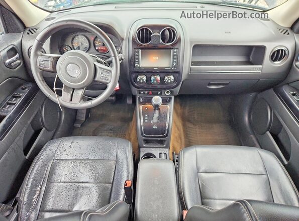 1C4NJRFB5GD647514 2016 JEEP PATRIOT Black Vista del salpicadero