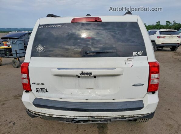 1C4NJRFB5GD657685 2016 JEEP PATRIOT White Widok z tyłu