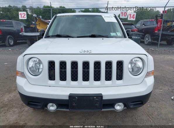 1C4NJRFB5HD155549 2017 JEEP PATRIOT White Vista del cuadro de instrumentos