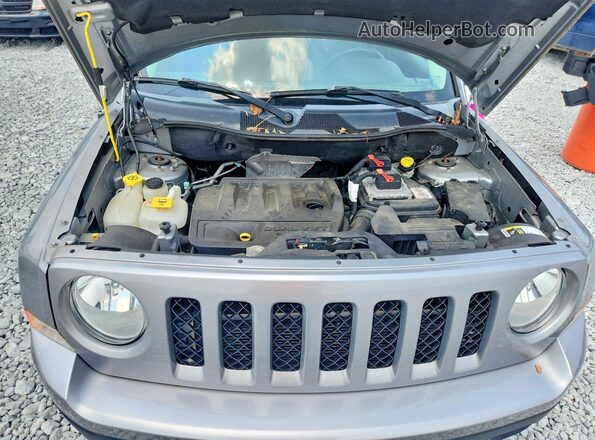 1C4NJRFB6GD717974 2016 JEEP PATRIOT Silver Widok komory silnika