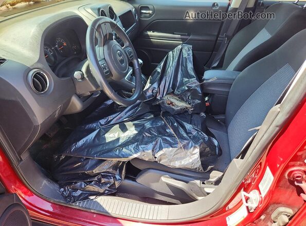 1C4NJRFB6HD174823 2017 JEEP PATRIOT Red Front interior view