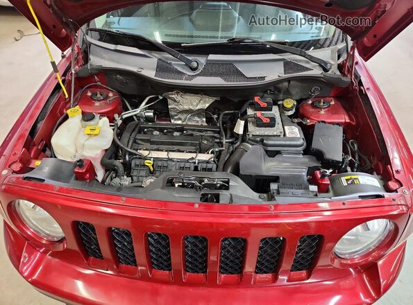 1C4NJRFB8HD159675 2017 JEEP PATRIOT Красный Вид подкапотного пространства