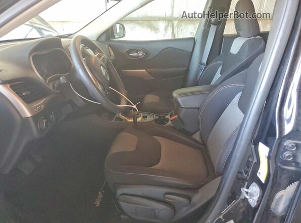1C4PJLAB0HW669326 2017 JEEP CHEROKEE Черный Вид салона спереди