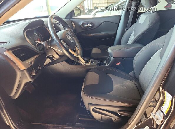 1C4PJLAB3GW303469 2016 JEEP CHEROKEE Black Вид салону спереду