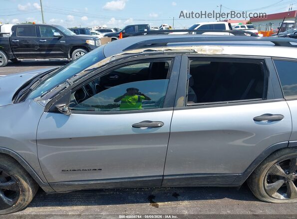1C4PJLAB4HW652853 2017 JEEP CHEROKEE Gray Front view