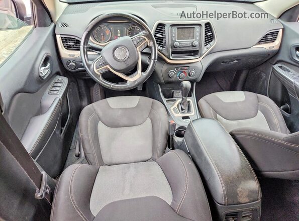 1C4PJLAB5GW295133 2016 JEEP CHEROKEE Серый Вид панели приборов