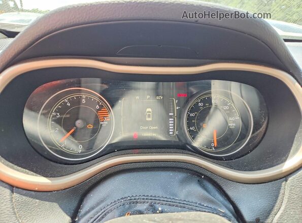 1C4PJLAB6GW376030 2016 JEEP CHEROKEE Silver ხელსაწყოთა პანელის ხედი
