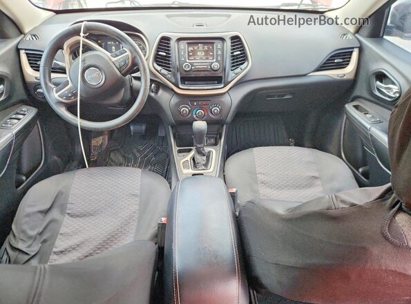 1C4PJLAB8HW548690 2017 JEEP CHEROKEE Burgundy Вид панелі приладів