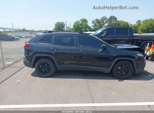 1C4PJLAB9GW274284 2016 JEEP CHEROKEE Black Widok wnętrza z tyłu