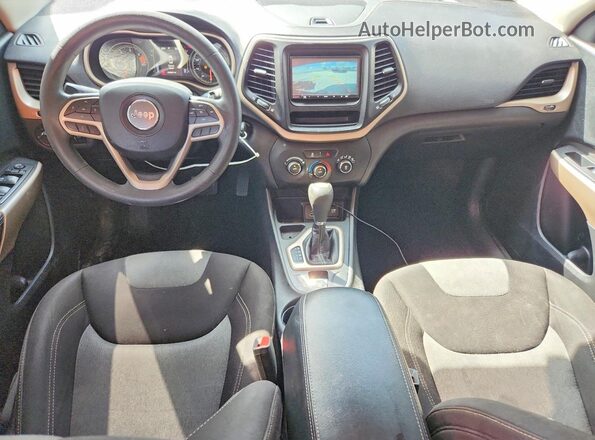 1C4PJLAB9HD219072 2017 JEEP CHEROKEE Silver Vista del salpicadero