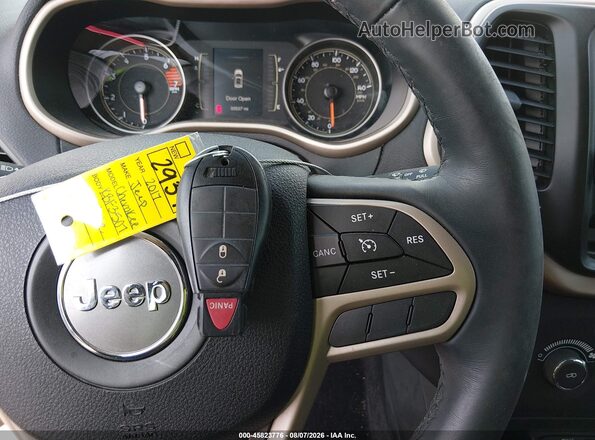 1C4PJLAB9HW642142 2017 JEEP CHEROKEE White წინა პანელის ხედი