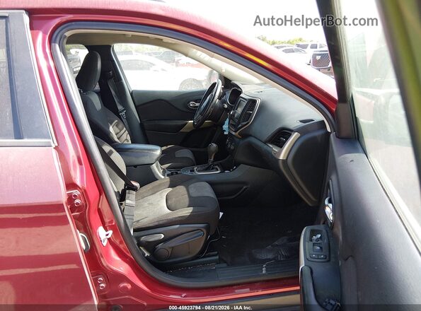 1C4PJLABXHW652310 2017 JEEP CHEROKEE Red Front interior view